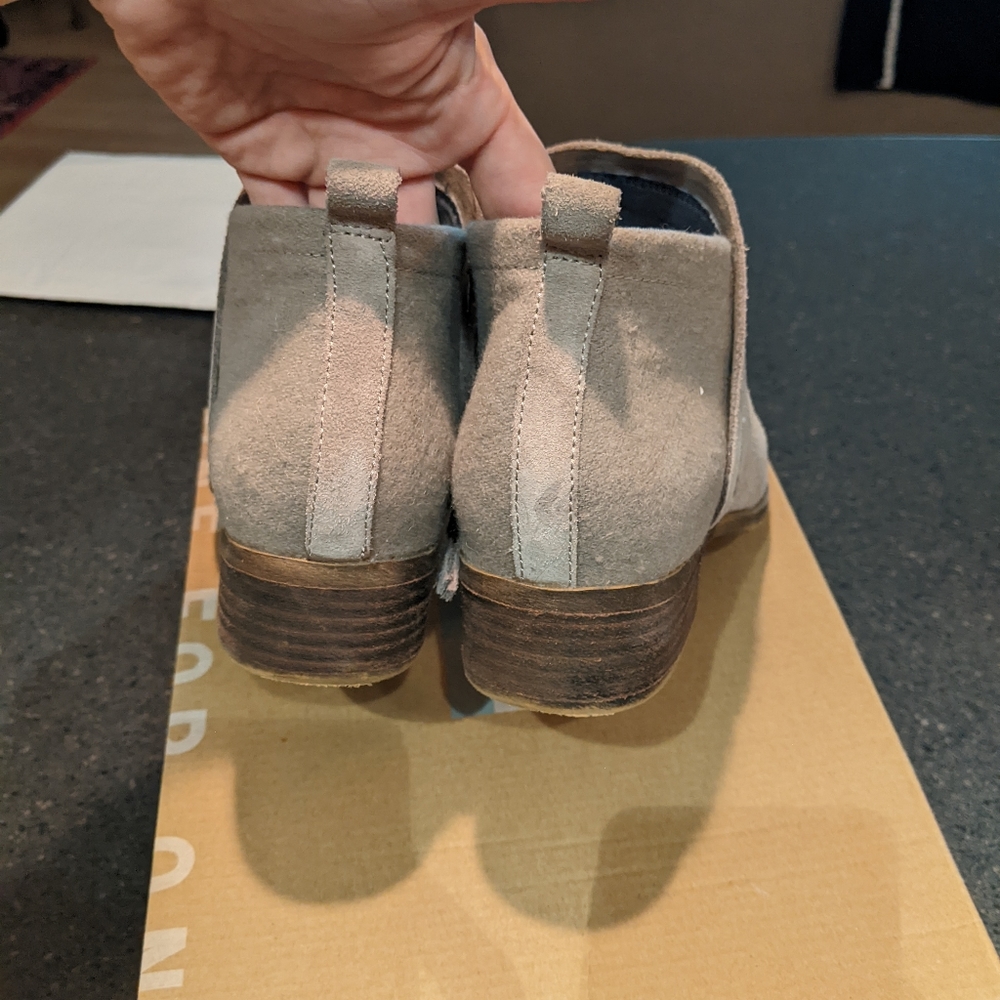Toms grey Deia suede wool booties 8.5 - Picture 4 of 9